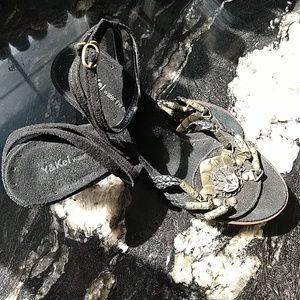 Suede strappy black heels by Y&Kei